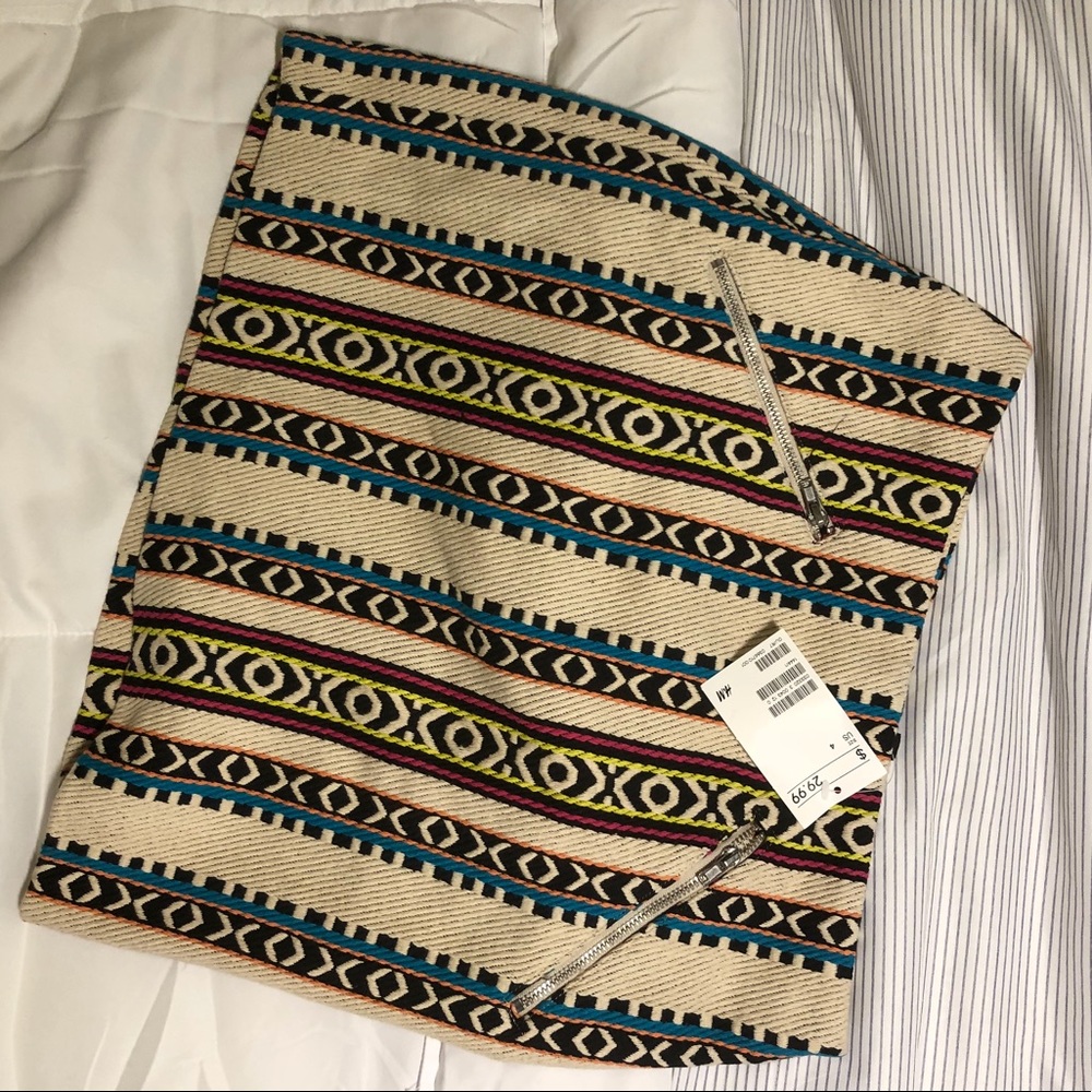 H&M Print Mini Skirt - Size XS - NWT